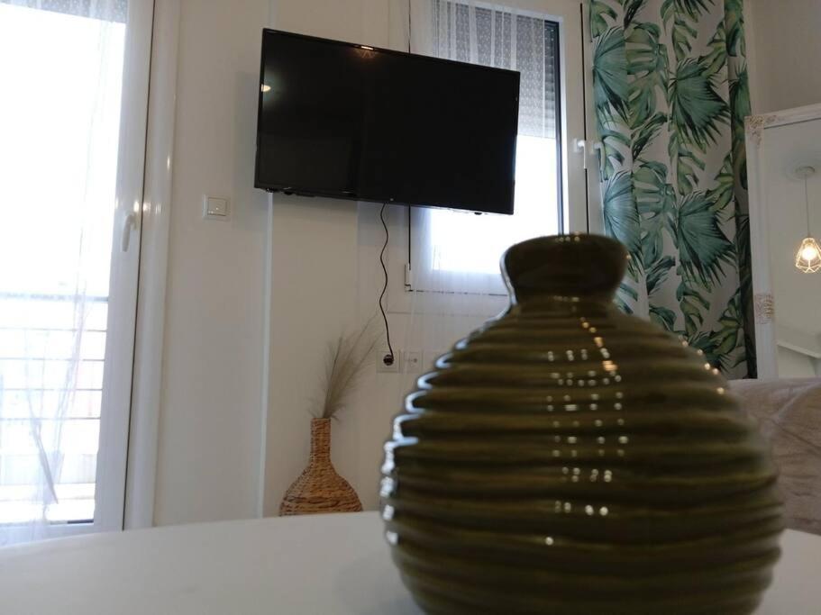 Block Of Flats - Modern Flat Apartment Янина Екстериор снимка